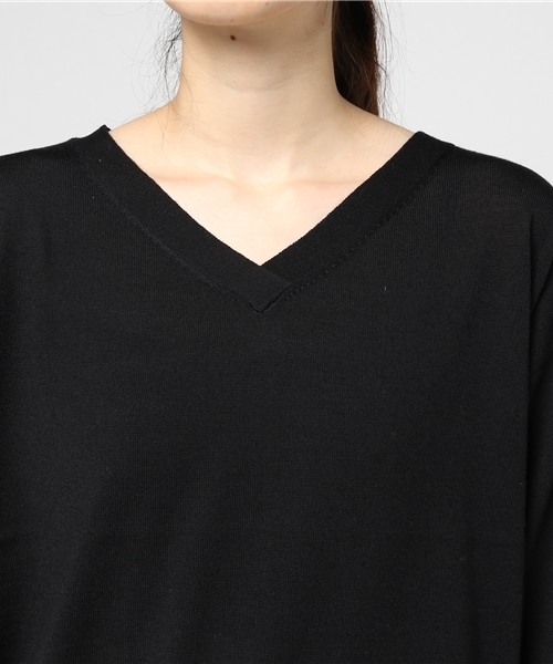 RIVE DROITE（リヴドロワ）の「カシミヤ混Vネックプルオーバー（ニット/セーター・レディース・ブラック/パープル/レッド/モスグリーン/キャメル/ライトベージュ・FREE）」の7枚目の写真