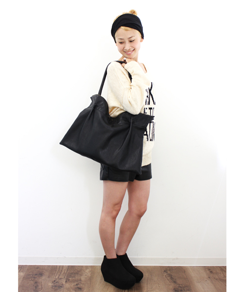 Kastane(カスタネ)の「Kastane magazine bag(トートバッグ・レディース・ブラック・FREE)」の7枚目の写真