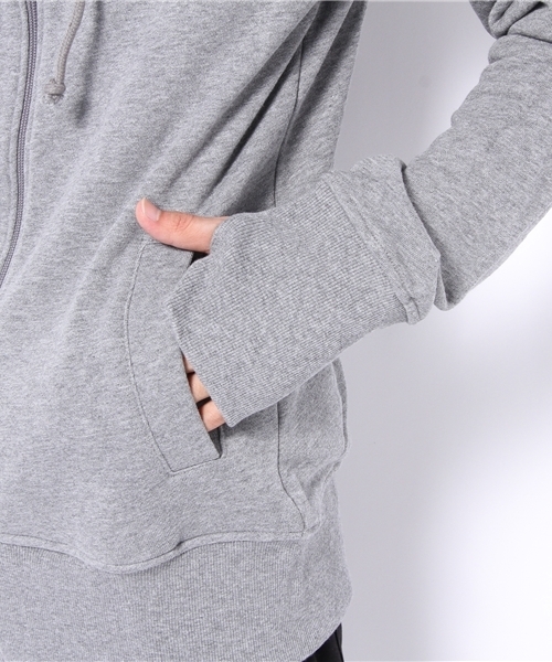 Lui's(ルイス)の「ハイネックパーカー(パーカー・メンズ・ブラック/グレー/ネイビー/ベージュ/ワイン・SMALL/MEDIUM)」の7枚目の写真