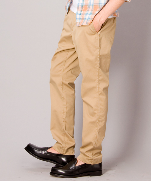 BEAUTY&YOUTH UNITED ARROWS(ビューティーアンドユースユナイテッドアローズ)の「BY チノ ノープリーツ テーパード◆(チノパンツ・メンズ・ブラック/ダークグレー/ベージュ/ネイビー・SMALL/MEDIUM/X-LARGE/LARGE)」の7枚目の写真