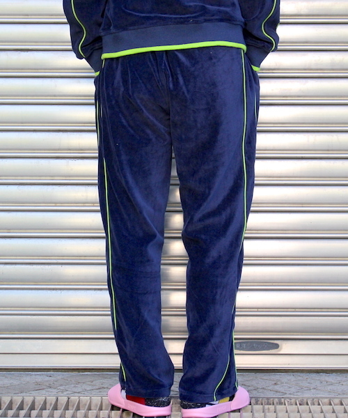 fridge（フリッジ）の「【SWEAT SEDO】スウェットセド ベロアトラックパンツ（その他パンツ・メンズ・ネイビー/ブラウン/グリーン/パープル/ブラック・LARGE/SMALL）」の9枚目の写真
