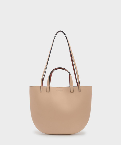 CHARLES & KEITH（チャールズ & キース）の「ラウンドエッジオーバーサイズトート / ROUND EDGE OVERSIZED TOTE（トートバッグ・レディース・ブラック/ベージュ/グリーン・XL）」の3枚目の写真
