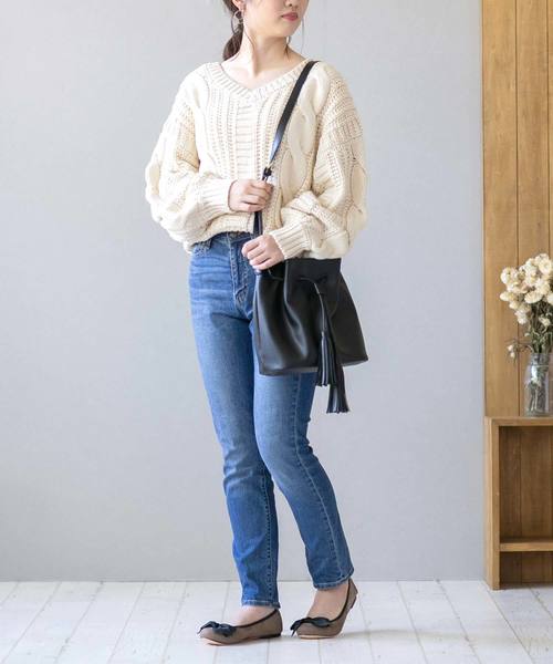 menue(メヌエ)の「グログランリボン付き ラウンドトゥ ローヒール パンプス 1cmヒール フラットシューズ(パンプス・レディース・ブラック/ネイビー/バーガンディー/チャコール/グレイッシュベージュ/ピンクベージュ/ブラック系その他2/ブラック系その他/ブルー/ブラウン系その他・21.5cm/22cm/22.5cm/23cm/23.5cm/24cm/25.5cm/26.0cm/24.5cm/25cm)」の21枚目の写真