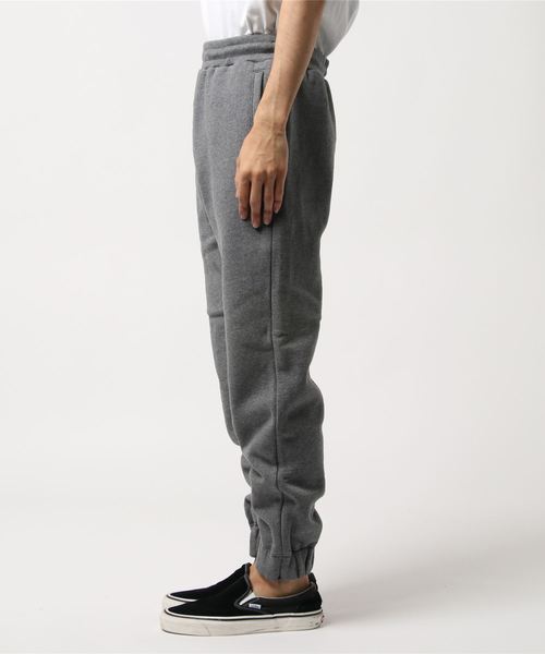 CLANE(クラネ)の「SWEAT PANTS(その他パンツ・メンズ・ブラック/グレー/レッド・1/2)」の4枚目の写真