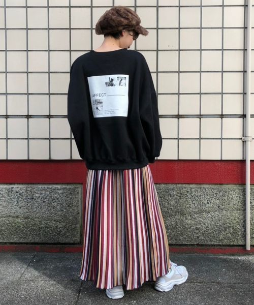 tiptop（ティップトップ）の「裏起毛バックフォトプリントBIGスウェットプルオーバー（スウェット・レディース・ブラック/ベージュ/オフホワイト・FREE）」の9枚目の写真