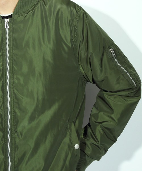 ８(eight)（エイト）の「MA-1 ミリタリージャケット 中綿 ブルゾン（MA-1・メンズ・ブラック/カーキ・MEDIUM/LARGE/X-LARGE）」の12枚目の写真