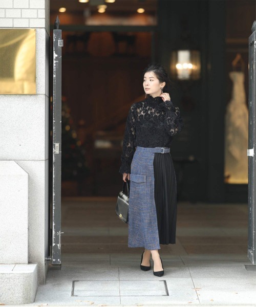 cawaii（カワイイ）の「ツイードとプリーツのコンビラップ風ミディアムスカート（スカート・レディース・ネイビー・M/L）」の4枚目の写真