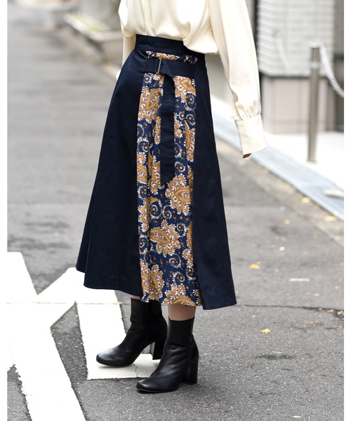 LHELBIE（レルビエ）の「ペイズリー切り替えベルト付きロングスカート