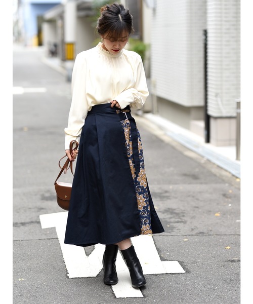 LHELBIE（レルビエ）の「ペイズリー切り替えベルト付きロングスカート