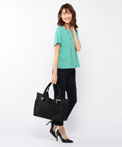 A/C DESIGN BY ALPHA CUBIC（エーシーデザインバイアルファキュービック）の「ナイロントートバッグ（トートバッグ・レディース・ブラック/カーキ/ライトグレー・フリー）」の14枚目の写真