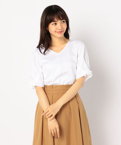 NOLLEY’S（ノーリーズ）の「[新色追加]袖フレアカットブラウス（Tシャツ/カットソー・レディース・ホワイト/ネイビー/ベビーピンク/ブラック/ピンク・36/38）」の2枚目の写真
