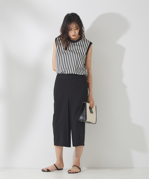 〇新品未使用〇　qualité ストレッチボックスプリーツパンツ qualite（カリテ）の「ストレッチボックスプリーツパンツ