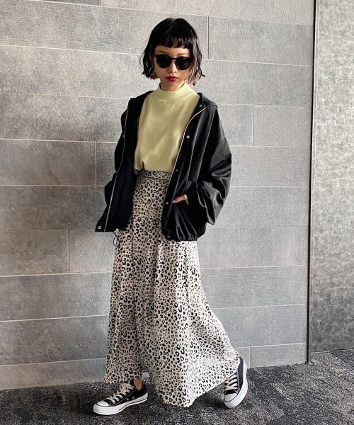 PAGEBOY（ページボーイ）の「スナップフードブルゾン（ブルゾン・レディース・ブラック/グレイッシュベージュ/サックスブルー/カーキ・FREE）」の12枚目の写真