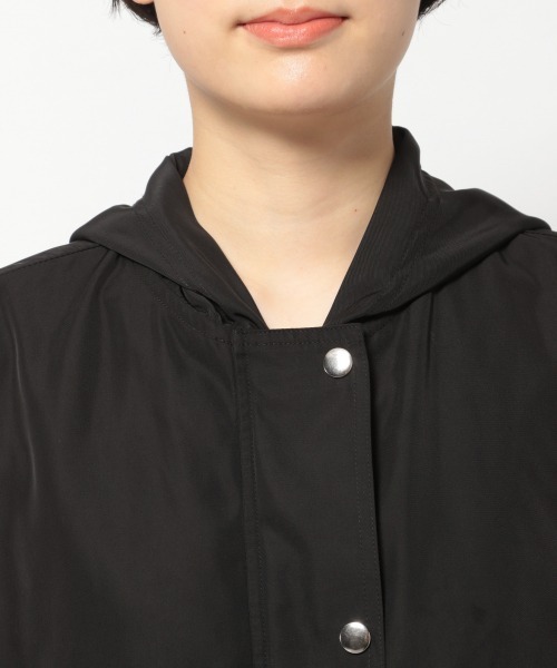 PAGEBOY（ページボーイ）の「スナップフードブルゾン（ブルゾン・レディース・ブラック/グレイッシュベージュ/サックスブルー/カーキ・FREE）」の13枚目の写真