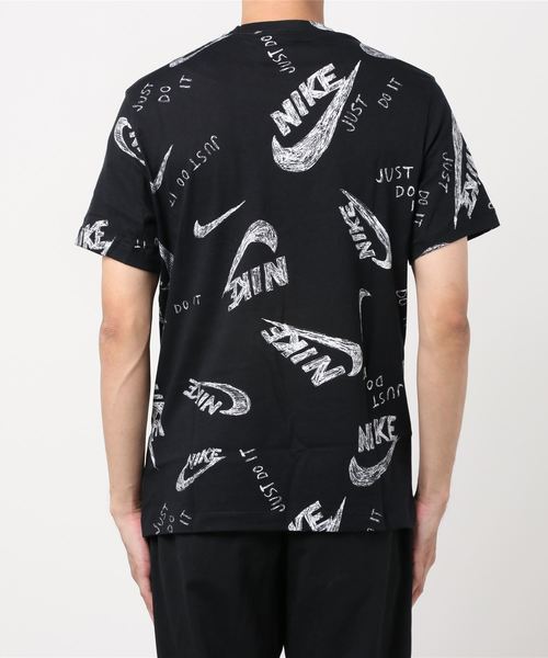 NIKE(ナイキ)の「NIKE/ナイキ AOP Tシャツ(Tシャツ/カットソー・メンズ・ブラック・XL/L/S/M)」の2枚目の写真