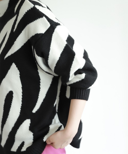 PAGEBOY（ページボーイ）の「ゼブラジャガードニット（ニット/セーター・レディース・ブラック/モカ・FREE）」の17枚目の写真