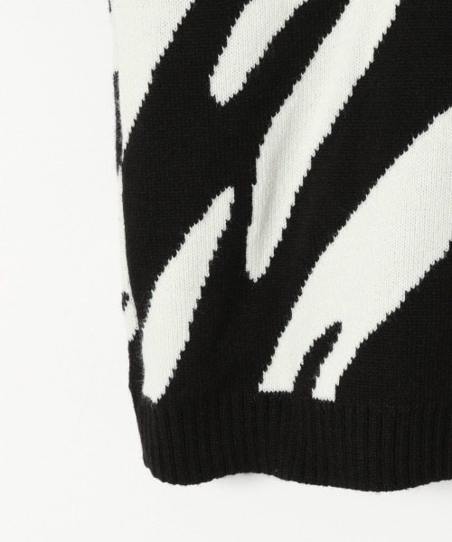 PAGEBOY（ページボーイ）の「ゼブラジャガードニット（ニット/セーター・レディース・ブラック/モカ・FREE）」の8枚目の写真