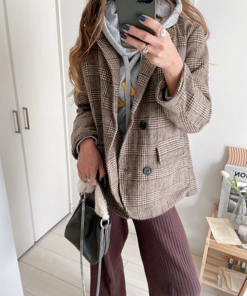 emi+(エミプラス)の「BIGシルエット チェック柄テーラージャケット(チェスターコート・レディース・ブラック/ブラウン/ダークブラウン/ベージュ/アイボリー・S/M/L)」の22枚目の写真