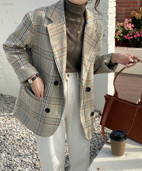 emi+(エミプラス)の「BIGシルエット チェック柄テーラージャケット(チェスターコート・レディース・ブラック/ブラウン/ダークブラウン/ベージュ/アイボリー・S/M/L)」の17枚目の写真