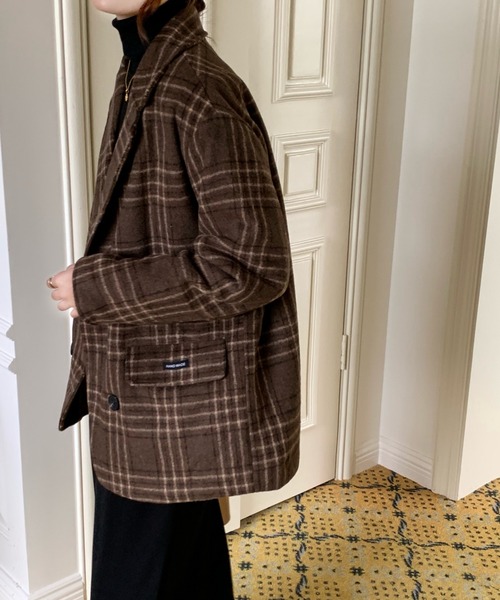 emi+(エミプラス)の「BIGシルエット チェック柄テーラージャケット(チェスターコート・レディース・ブラック/ブラウン/ダークブラウン/ベージュ/アイボリー・S/M/L)」の11枚目の写真