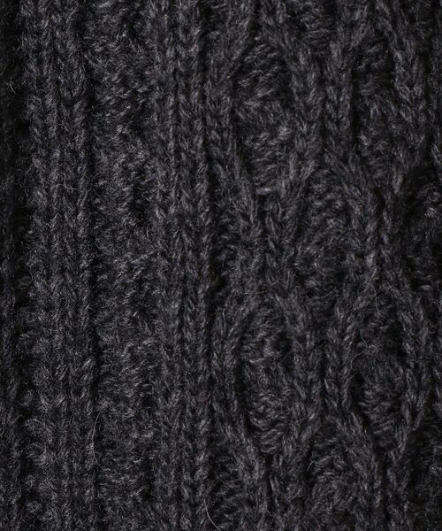 SHIPS（シップス）の「ウィンターケーブルハイネックプルオーバー（ニット/セーター・レディース・ライトブルー/ベージュ/オフホワイト/ダークグレー・ONE SIZE）」の15枚目の写真