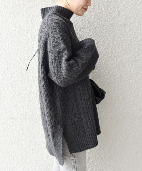 SHIPS（シップス）の「ウィンターケーブルハイネックプルオーバー（ニット/セーター・レディース・ライトブルー/ベージュ/オフホワイト/ダークグレー・ONE SIZE）」の22枚目の写真