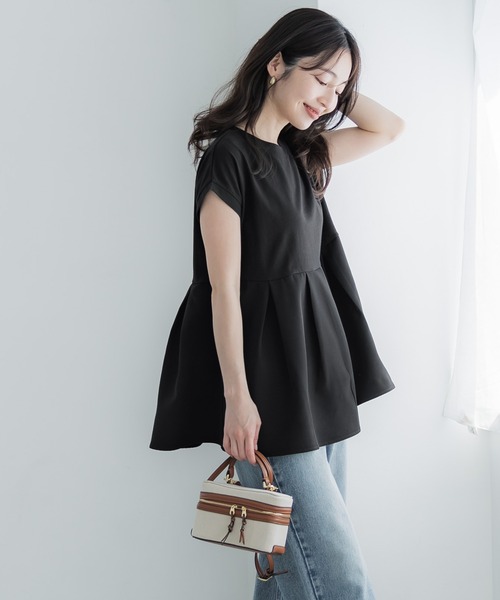 coca(coca)(コカ)の「異素材切り替えフレンチスリーブフレアチュニック(Tシャツ/カットソー・レディース・ホワイト/ブラック/グレイッシュベージュ・M/L)」の13枚目の写真