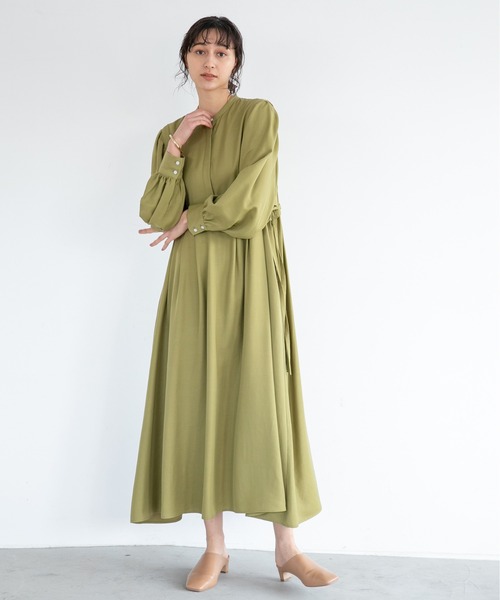 A part by(アパートバイ)の「RyNyレイヤードフウワンピース 931715(ワンピース・レディース・オフホワイト/チャコールグレー/ベージュ/グリーン系その他4・FREE)」の4枚目の写真