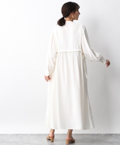 A part by(アパートバイ)の「RyNyレイヤードフウワンピース 931715(ワンピース・レディース・オフホワイト/チャコールグレー/ベージュ/グリーン系その他4・FREE)」の6枚目の写真