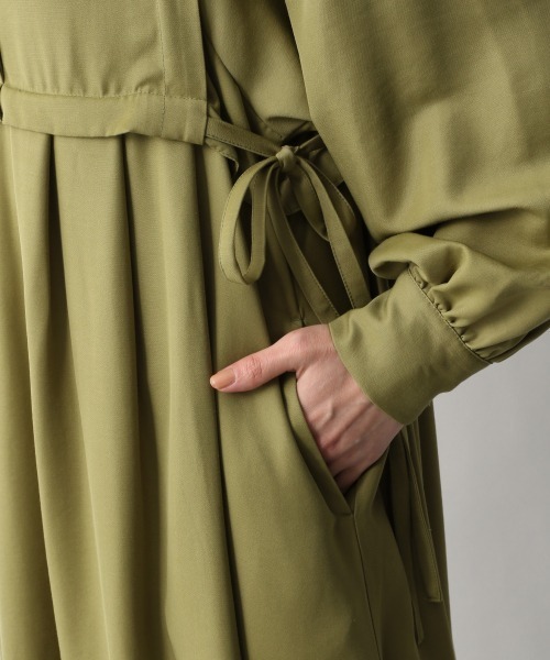 A part by(アパートバイ)の「RyNyレイヤードフウワンピース 931715(ワンピース・レディース・オフホワイト/チャコールグレー/ベージュ/グリーン系その他4・FREE)」の15枚目の写真