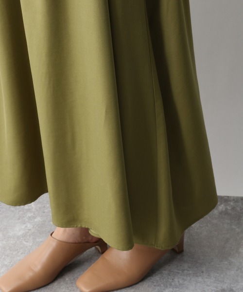 A part by(アパートバイ)の「RyNyレイヤードフウワンピース 931715(ワンピース・レディース・オフホワイト/チャコールグレー/ベージュ/グリーン系その他4・FREE)」の16枚目の写真