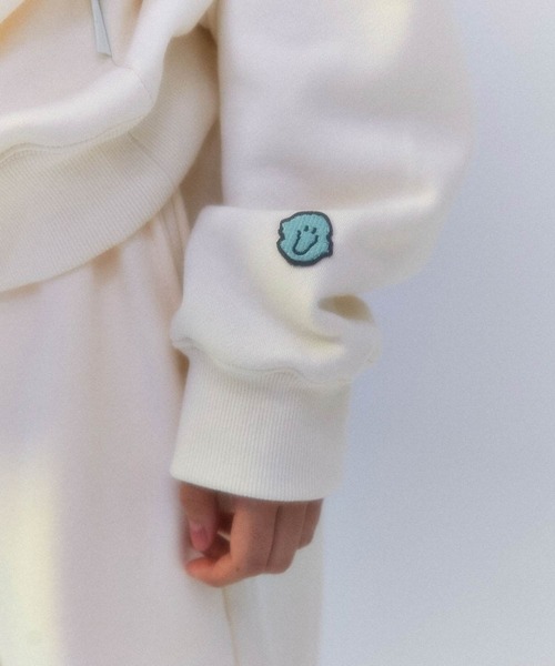 NICE GHOST CLUB(ナイスゴーストクラブ)の「【nice ghost club/ナイス ゴースト クラブ】TYPO LOGO SWEATSHIRTS/韓国ブランド タイポロゴ MTM スウェットシャツ トレーナー(スウェット・レディース・ブラック/アイボリー・L)」の21枚目の写真