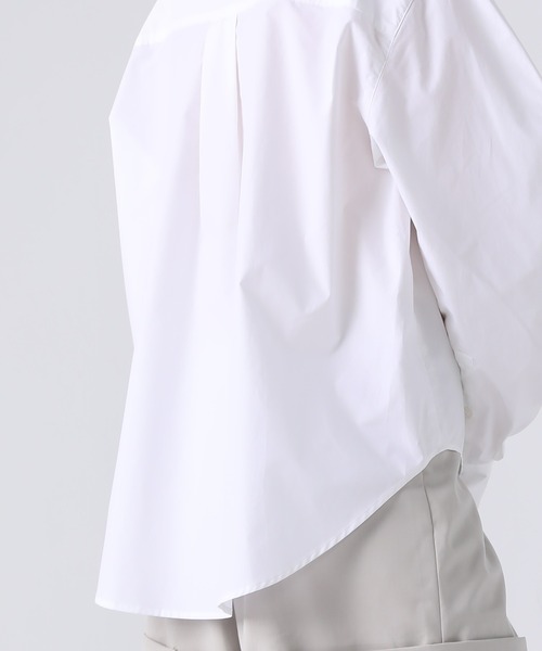 chuclla(チュクラ)の「【chuclla】【2021/SS】Curve sleeve shirt sb-5 chwg1(シャツ/ブラウス・レディース・ホワイト/サックスブルー・FREE)」の9枚目の写真