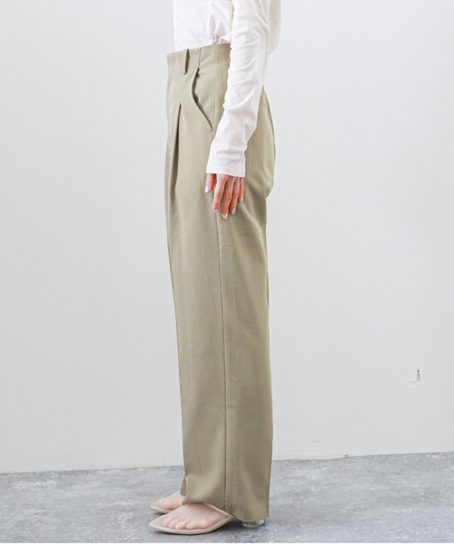 archives(アルシーヴ)の「センタープレスパンツ(セットアップ)(その他パンツ・レディース・ベージュ/ベージュ系その他/グリーン/マスタード・MEDIUM)」の19枚目の写真