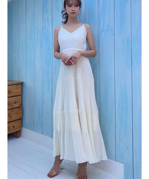 RESEXXY（リゼクシー）の「プリーツティアードキャミワンピース（ワンピース・レディース・ブラック/オフホワイト/ピンク/ミント・FREE）」の2枚目の写真