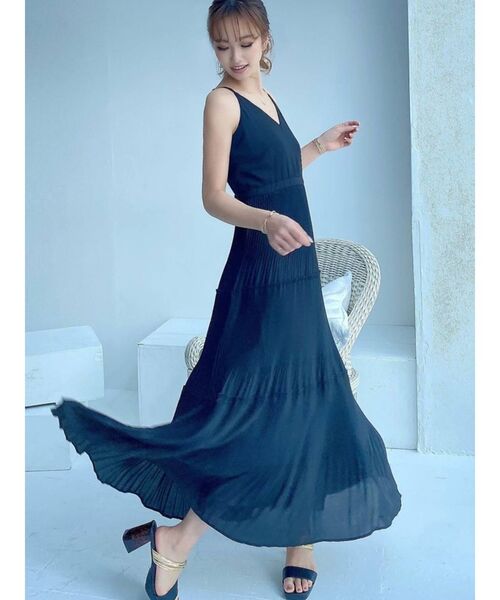 RESEXXY（リゼクシー）の「プリーツティアードキャミワンピース（ワンピース・レディース・ブラック/オフホワイト/ピンク/ミント・FREE）」の3枚目の写真