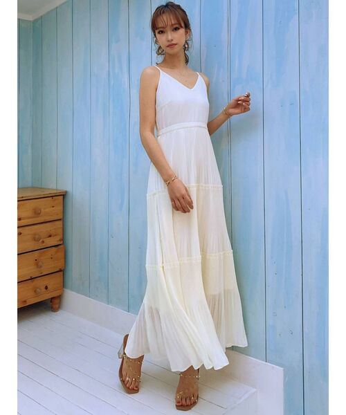 RESEXXY（リゼクシー）の「プリーツティアードキャミワンピース（ワンピース・レディース・ブラック/オフホワイト/ピンク/ミント・FREE）」の5枚目の写真