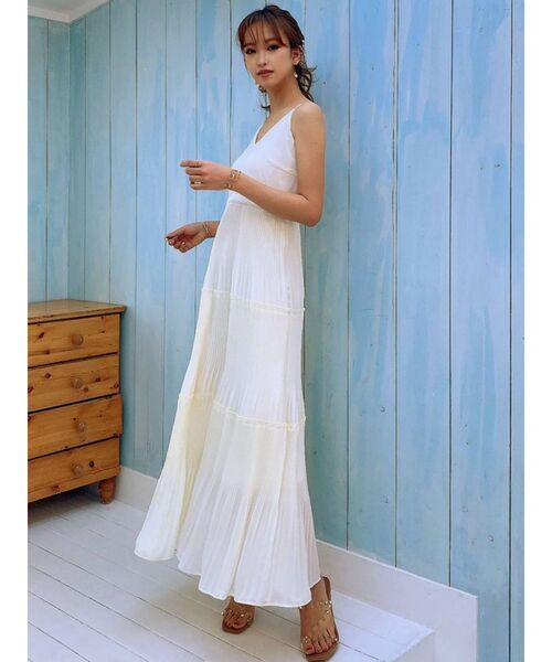 RESEXXY（リゼクシー）の「プリーツティアードキャミワンピース（ワンピース・レディース・ブラック/オフホワイト/ピンク/ミント・FREE）」の17枚目の写真