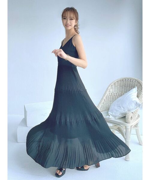 RESEXXY（リゼクシー）の「プリーツティアードキャミワンピース（ワンピース・レディース・ブラック/オフホワイト/ピンク/ミント・FREE）」の6枚目の写真