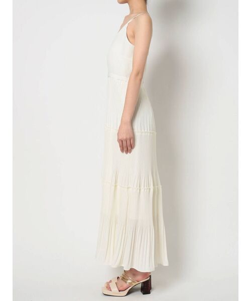 RESEXXY（リゼクシー）の「プリーツティアードキャミワンピース（ワンピース・レディース・ブラック/オフホワイト/ピンク/ミント・FREE）」の7枚目の写真