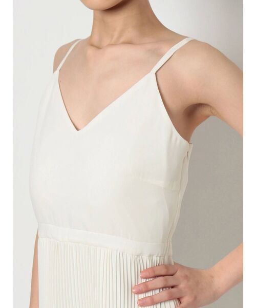 RESEXXY（リゼクシー）の「プリーツティアードキャミワンピース（ワンピース・レディース・ブラック/オフホワイト/ピンク/ミント・FREE）」の11枚目の写真