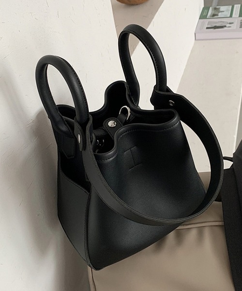 shopnikoniko（ショップニコニコ）の「バケットスクエアバッグ（ハンドバッグ・レディース・ベージュ/ブラック/ホワイト・フリー）」の2枚目の写真