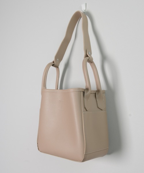 shopnikoniko（ショップニコニコ）の「バケットスクエアバッグ（ハンドバッグ・レディース・ベージュ/ブラック/ホワイト・フリー）」の12枚目の写真