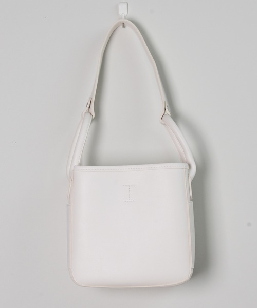 shopnikoniko（ショップニコニコ）の「バケットスクエアバッグ（ハンドバッグ・レディース・ベージュ/ブラック/ホワイト・フリー）」の13枚目の写真