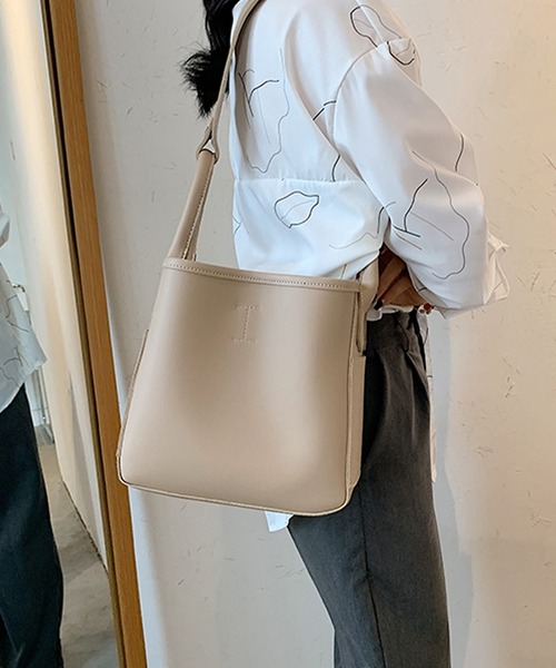 shopnikoniko（ショップニコニコ）の「バケットスクエアバッグ（ハンドバッグ・レディース・ベージュ/ブラック/ホワイト・フリー）」の21枚目の写真