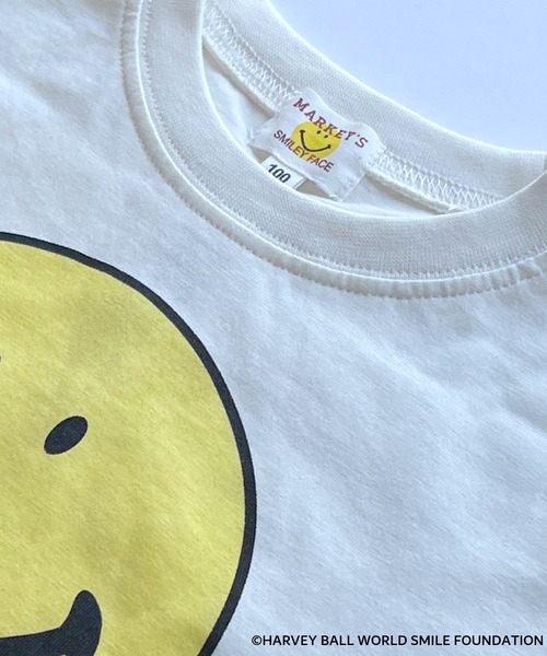 MARKEY'S（マーキーズ）の「【HARVEY BALL】SMILY FACE TEE（80～150cm）（Tシャツ/カットソー・キッズ・オフホワイト/アイボリー/ライトブルー/ネイビー/チャコール/ホワイト系その他/レッド・80/90/95/100/110/120/130/140/150）」の12枚目の写真