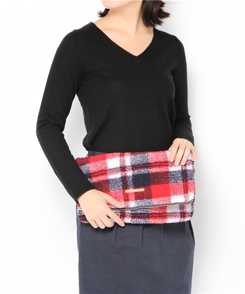 CIAOPANIC TYPY(チャオパニックティピー)の「ボアクラッチバック(ハンドバッグ・レディース・レッド/グレー/その他21・FREE)」の4枚目の写真