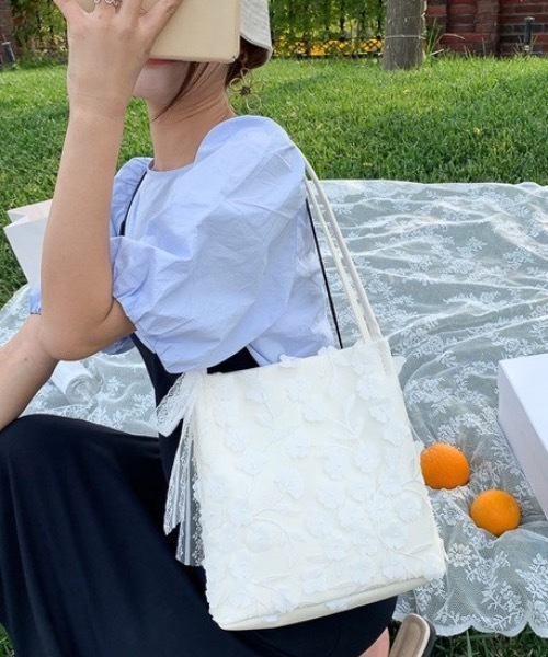 KOR（ケーオーアール）の「フラワーレーストートバック（トートバッグ・レディース・ホワイト/パープル・FREE）」の9枚目の写真