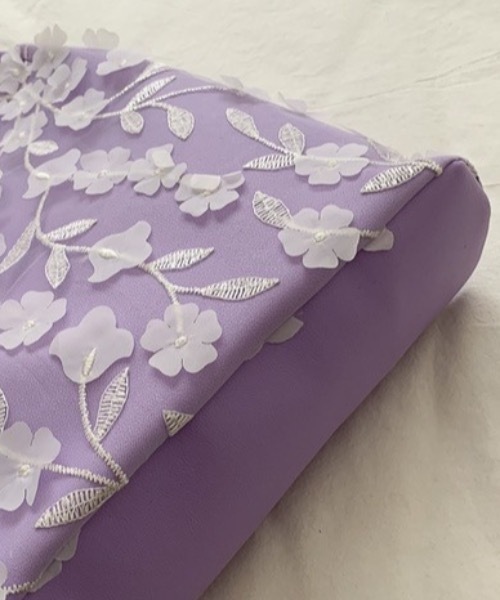 KOR（ケーオーアール）の「フラワーレーストートバック（トートバッグ・レディース・ホワイト/パープル・FREE）」の4枚目の写真