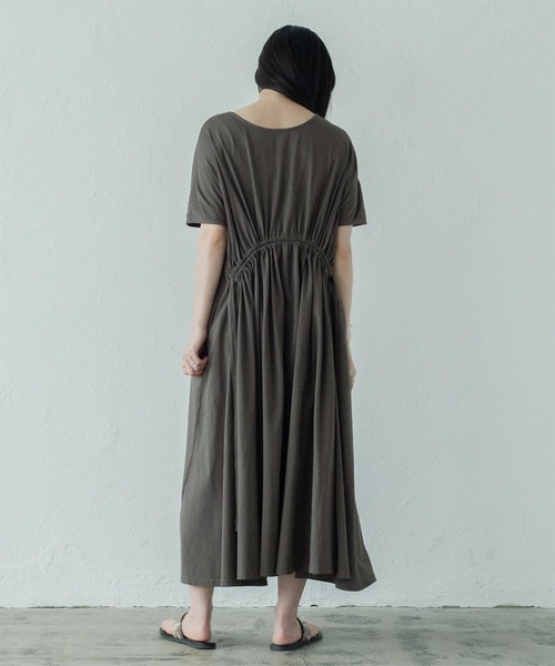 miette(ミエット)の「前後2wayドロストカットソーワンピース(ワンピース・レディース・イエロー/チャコール・F)」の2枚目の写真